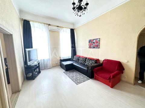квартира за адресою Михайлівська вул., 21-Б