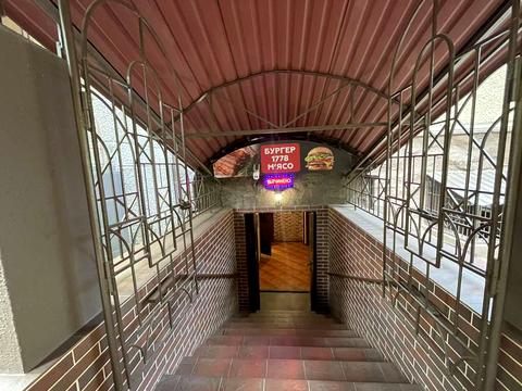 комерційна за адресою Вацлава Гавела бульв. (Івана Лепсе), 49