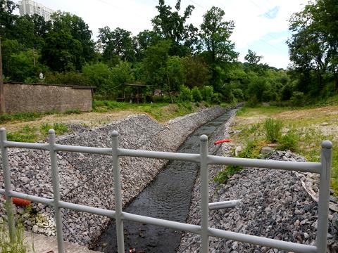 комерційна за адресою Магістральна вул., 33