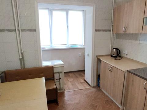 квартира за адресою Богатирська вул., 18