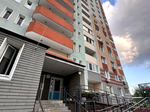 квартира за адресою Софії Русової вул., 7-А