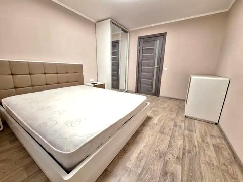 квартира по адресу Дмитрия Яворницкого просп. (Карла Маркса), 7