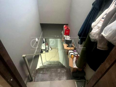 комерційна за адресою Радистів вул., 2