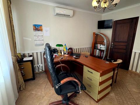 комерційна за адресою Іцхака Рабіна вул., 9