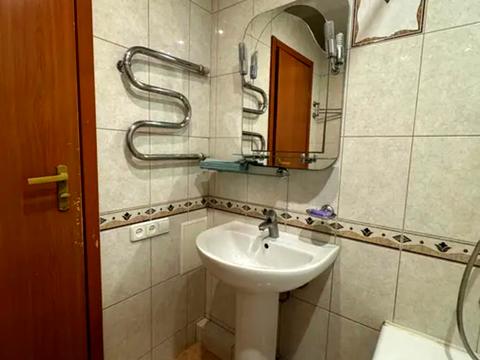 квартира за адресою Київ, Науки просп., 4