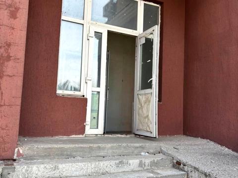 комерційна за адресою Добробутна вул., 1