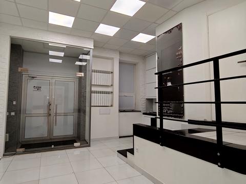 коммерческая по адресу Покровська, 11