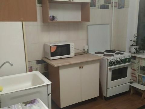 квартира за адресою Романа Шухевича просп. (Генерала Ватутіна), 2-Б