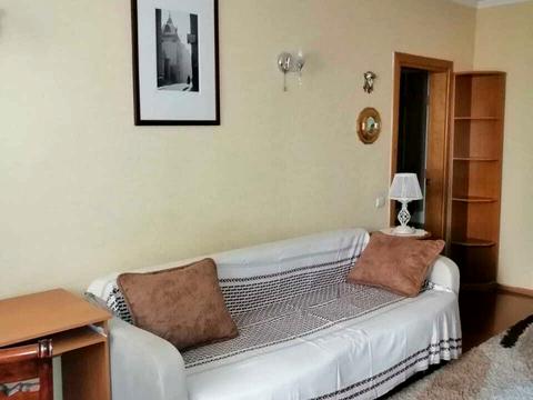 квартира за адресою Романа Шухевича просп. (Генерала Ватутіна), 8