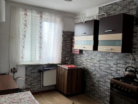 будинок за адресою Квітнева