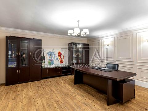 будинок за адресою Київська вул., 10