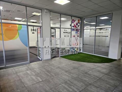 комерційна за адресою Борщагівська вул., 153