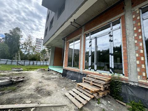 комерційна за адресою Львів, Івана Величковського вул., 84