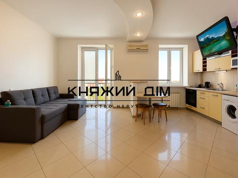 квартира за адресою Євгена Коновальця вул. (Щорса), 7-9