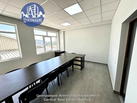 комерційна за адресою Ярослава Мудрого вул. (Моріса Тореза), 64Б