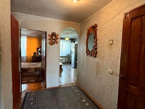 квартира за адресою Хотинська вул., 9