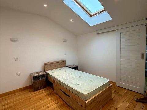 квартира по адресу Высочана ул., 18