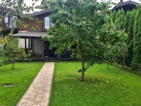 будинок за адресою Щаслива вул.