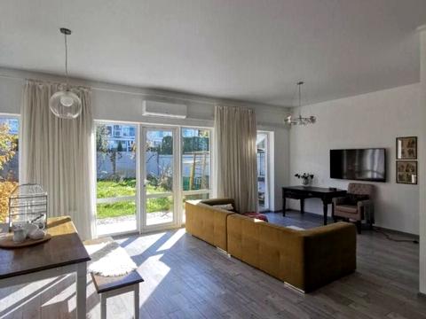 будинок за адресою Соборна вул. ()