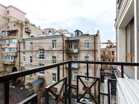 квартира за адресою Олександра Кониського вул., 22-А