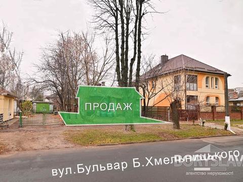 ділянка за адресою Богдана Хмельницького бульв., 10