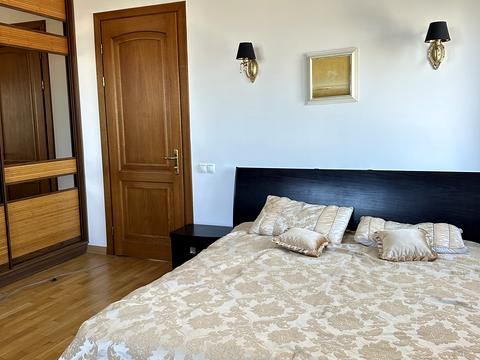 квартира по адресу Кловский спуск, 5