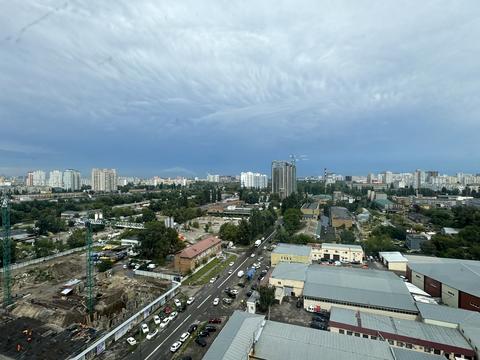 квартира за адресою Причальна вул., 10