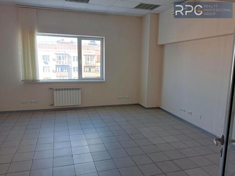 коммерческая по адресу Леси Украинки бульв., 26