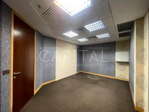 комерційна за адресою Богдана Хмельницького вул., 52а