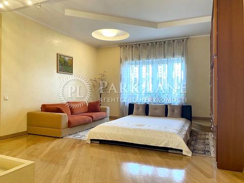 будинок за адресою Борщагівська вул.