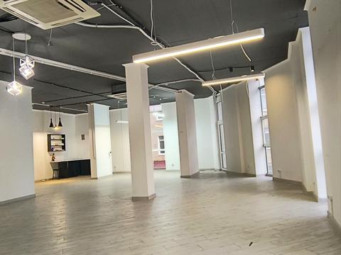 комерційна за адресою Проскурівського підпілля вул., 61