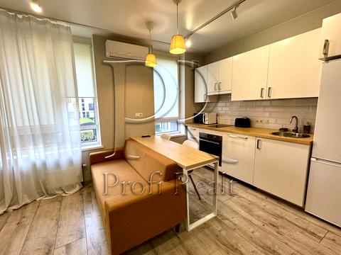 квартира за адресою Салютна вул., 2к1