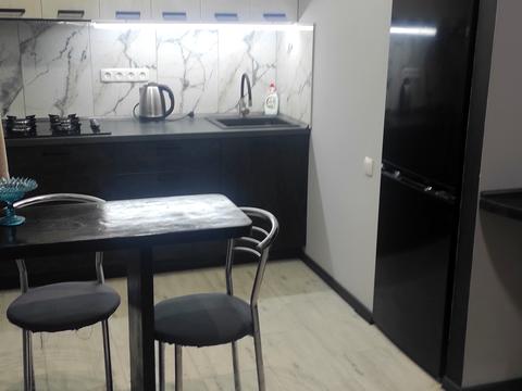 квартира за адресою Макарова вул. (Більшовицька), 1