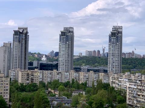 квартира за адресою Амвросія Бучми бульв., 8