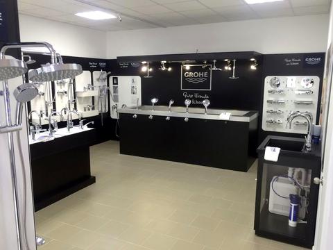 комерційна за адресою Дмитрівська вул., 75