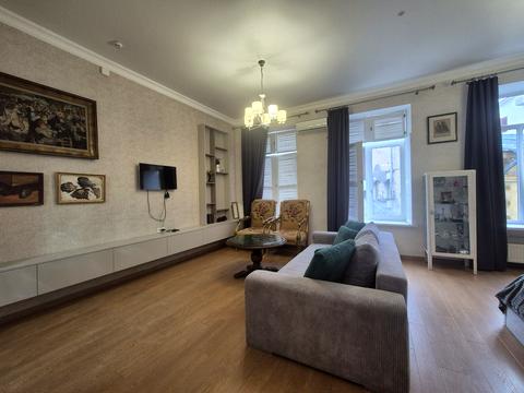 квартира за адресою Європейська пл. (Катерининська), 8