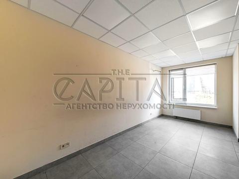 комерційна за адресою Академіка Заболотного вул., 1-А