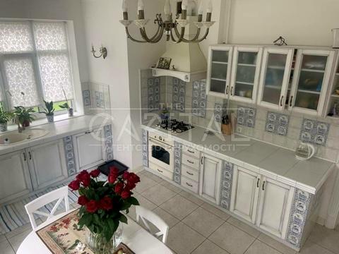 дом по адресу бучанський