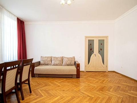 квартира за адресою В'ячеслава Чорновола вул., 2