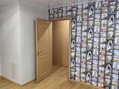 комерційна за адресою Грушевського вул., 63