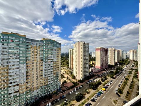 квартира за адресою Софії Русової вул., 7