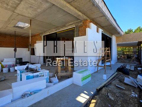 будинок за адресою Анни Ярославни вул.