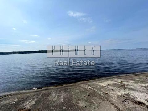 будинок за адресою Набережна