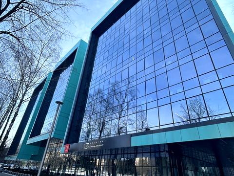 комерційна за адресою Наукова вул., 7Д