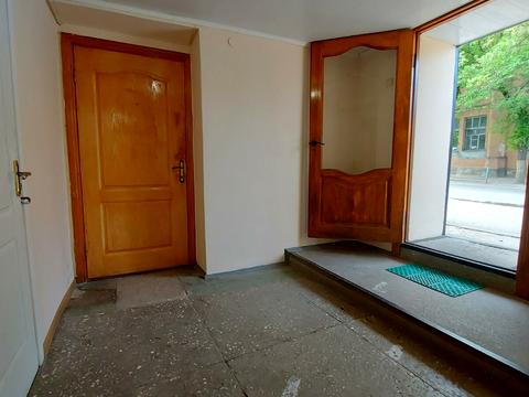 комерційна за адресою Михайлівська вул., 45