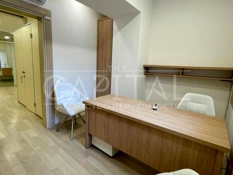 комерційна за адресою Печенізька вул., 16