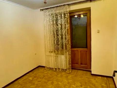 квартира за адресою Базарна вул., 1