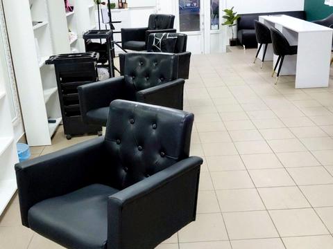 комерційна за адресою Тичини вул., 44