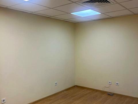 коммерческая по адресу Соборная пл., 14