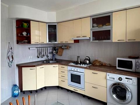 квартира за адресою Наукова вул., 49